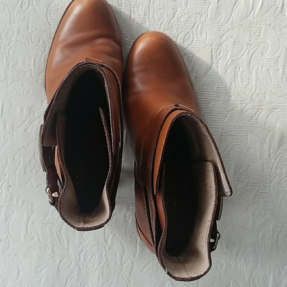 Coach Boots - Picture 5 of 8